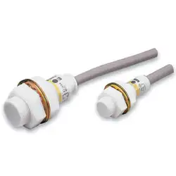 Индуктивный датчик Omron E2FQ-X5F1